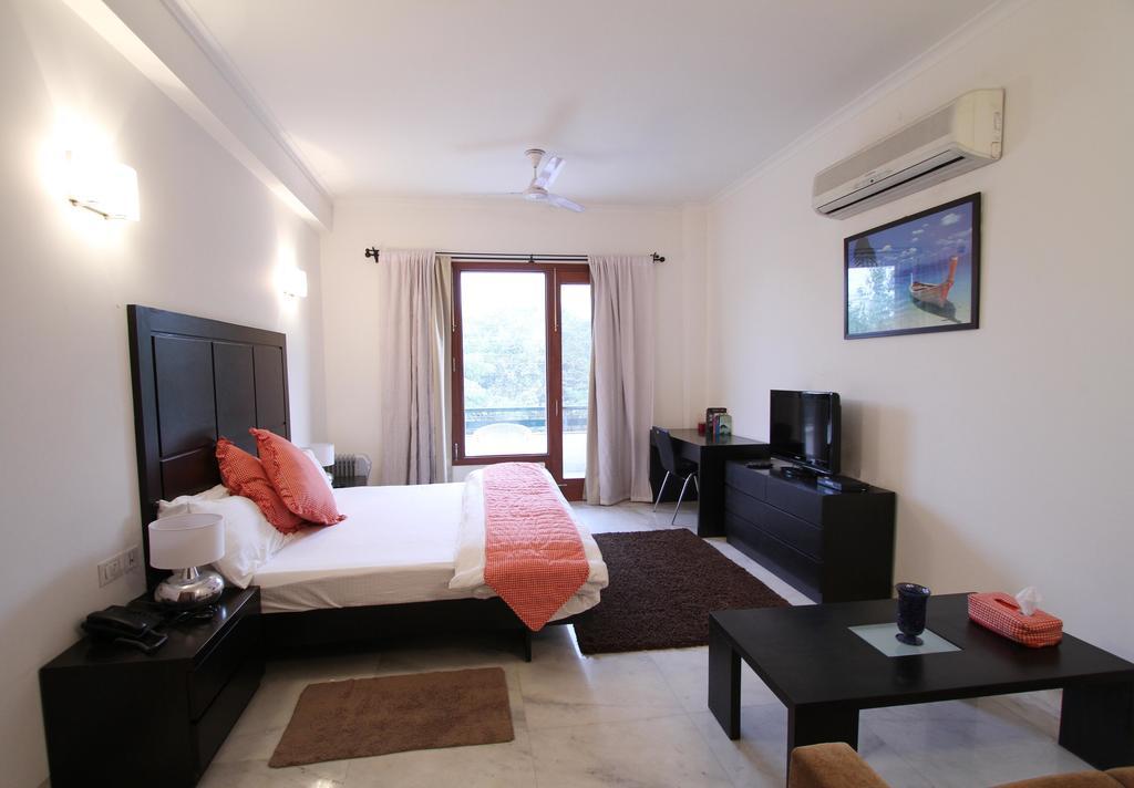 Luxury Suites And Hotels-Parkfront Гургаон Стая снимка
